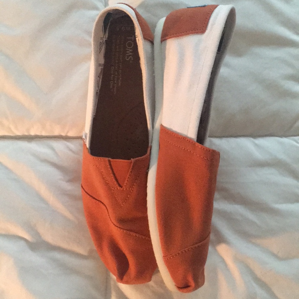 Orange and White Toms
